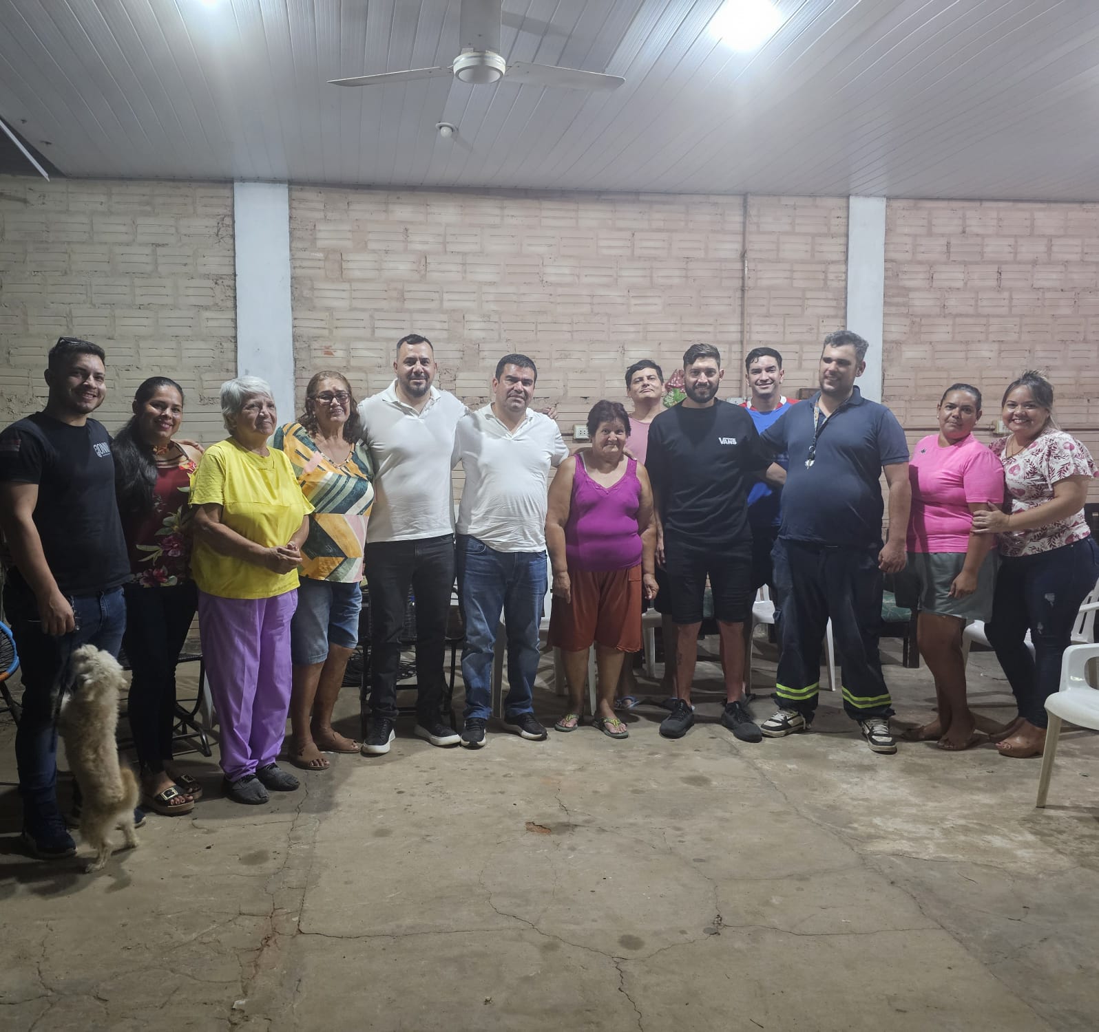 Diego Aguayo con la comunidad